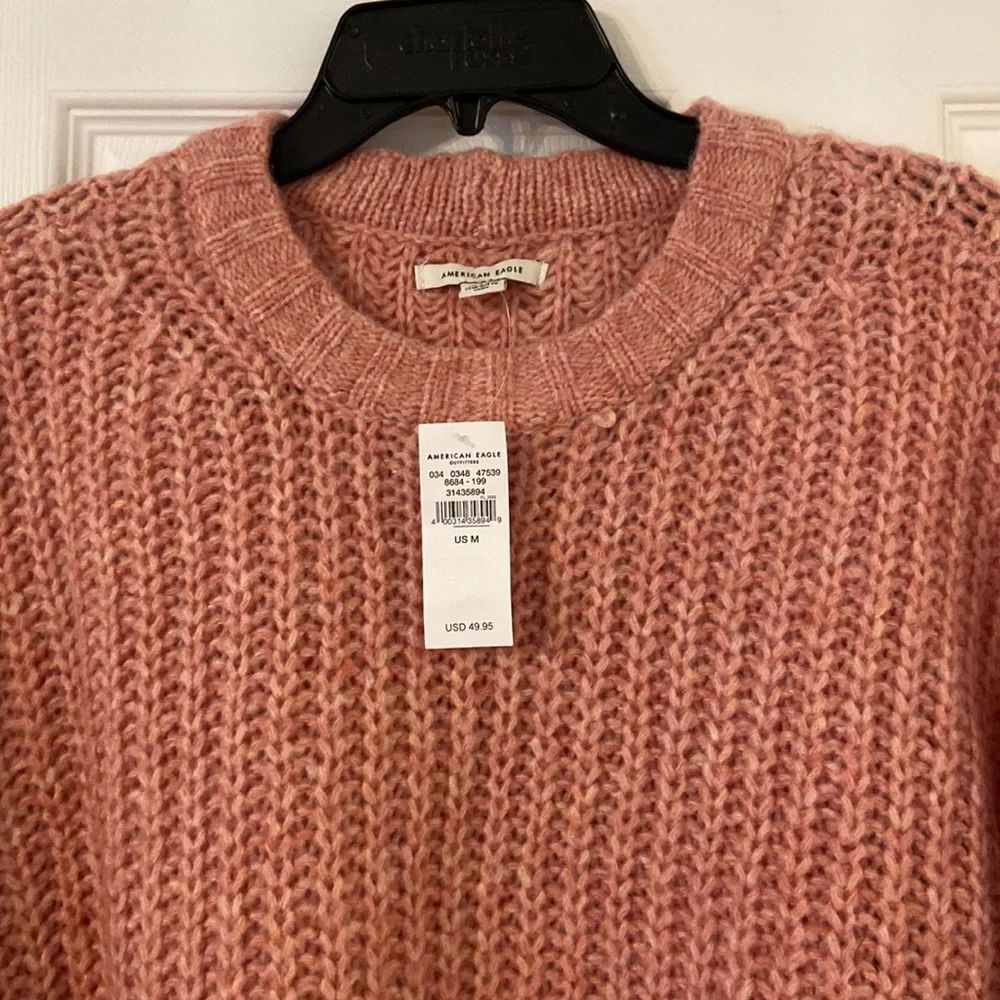 America Eagle Sweater brand new with tags size M length 22” bust 40” - Picture 2 of 12
